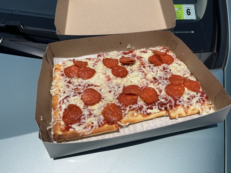 Try the Pizza That Divides America
