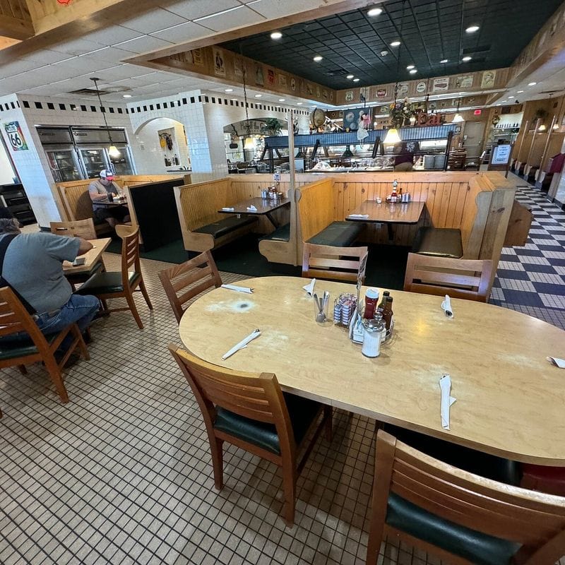 Dixie Travel Plaza: Route 66 Trucker Breakfast Worth the Detour