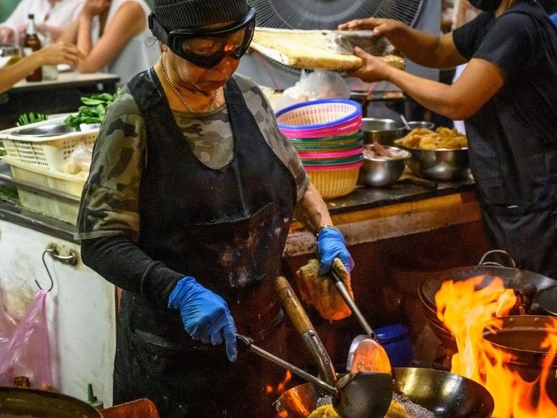 A street-food scene with Michelin cred