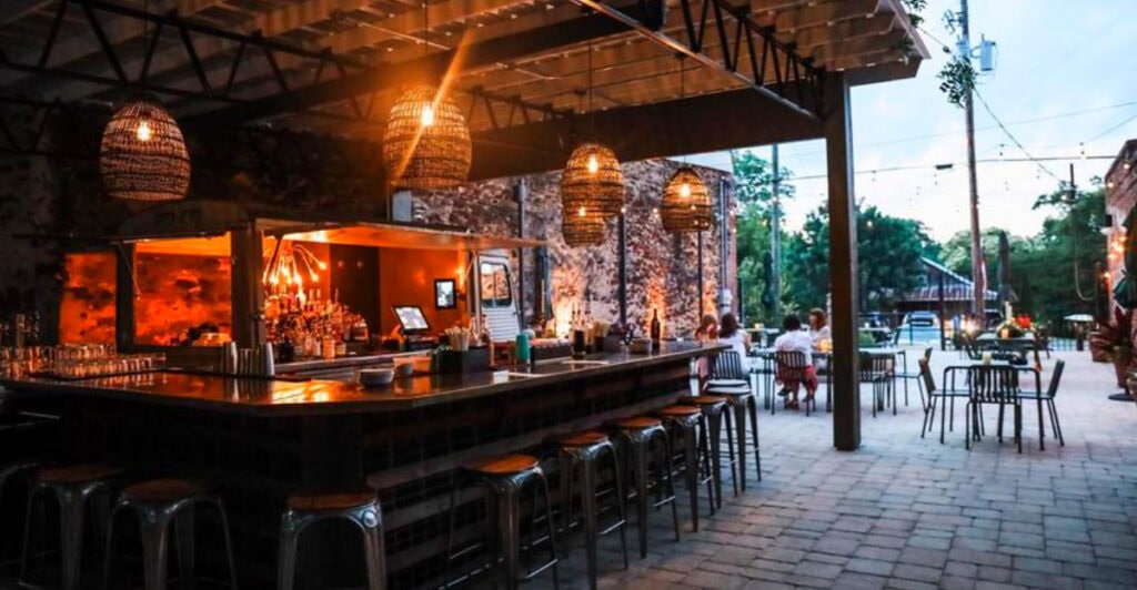 The Alabama Town With No Stoplight and Unexpected Style