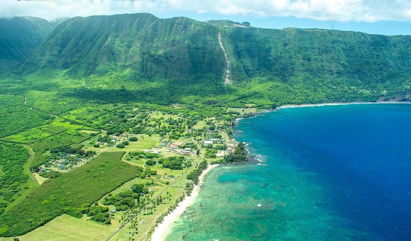 Experience True Aloha Spirit in Small-Town Hawaii