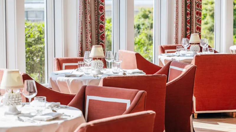 Theodosia: Coastal Elegance in Duck