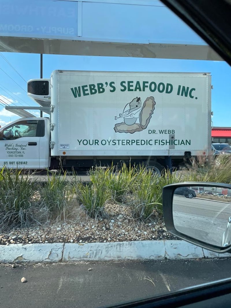 Webb’s Seafood – Youngstown
