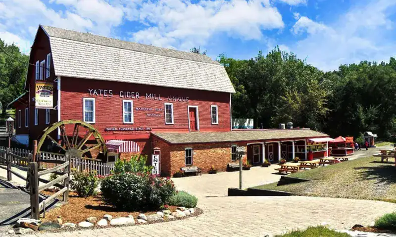 Yates Cider Mill (Rochester Hills)