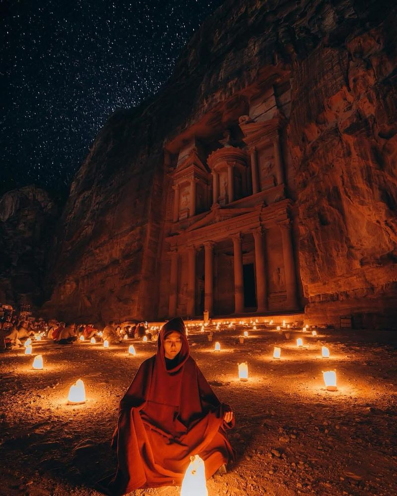 After-Dark Icons With Fewer Crowds