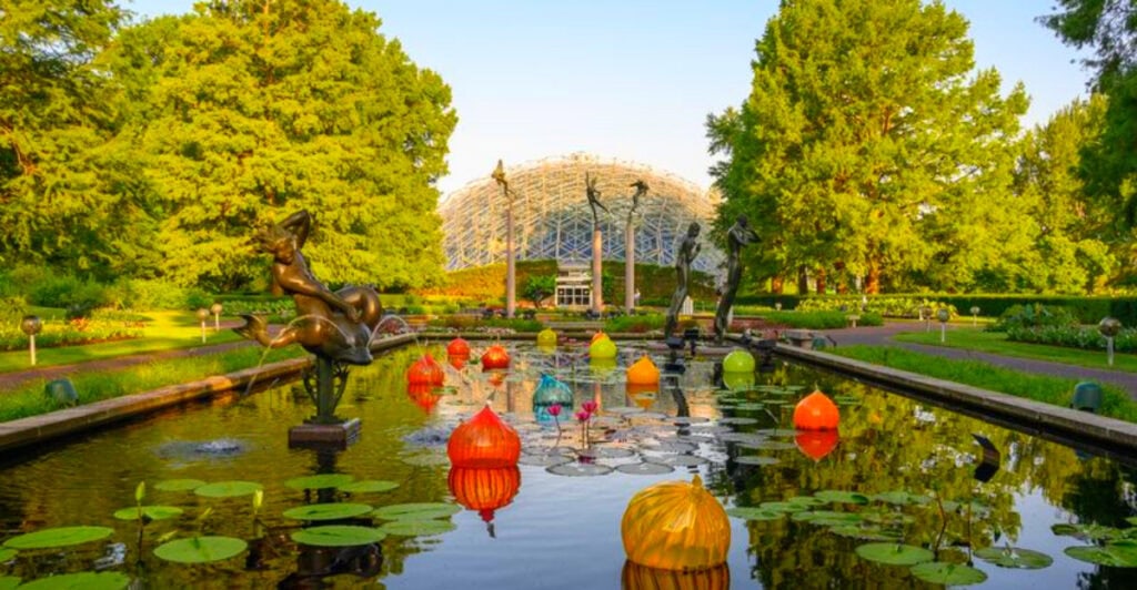This Cheap U.S. City Is Hyped as One of the Midwest’s Most Beautiful Fall Getaways
