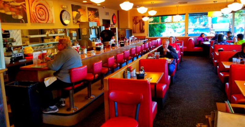 This Old-School Bellevue Diner Still Serves Breakfast for About $8