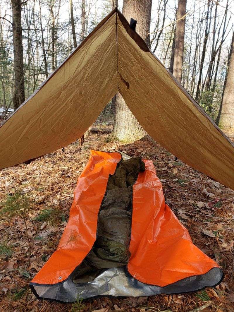 Ultralight emergency shelter