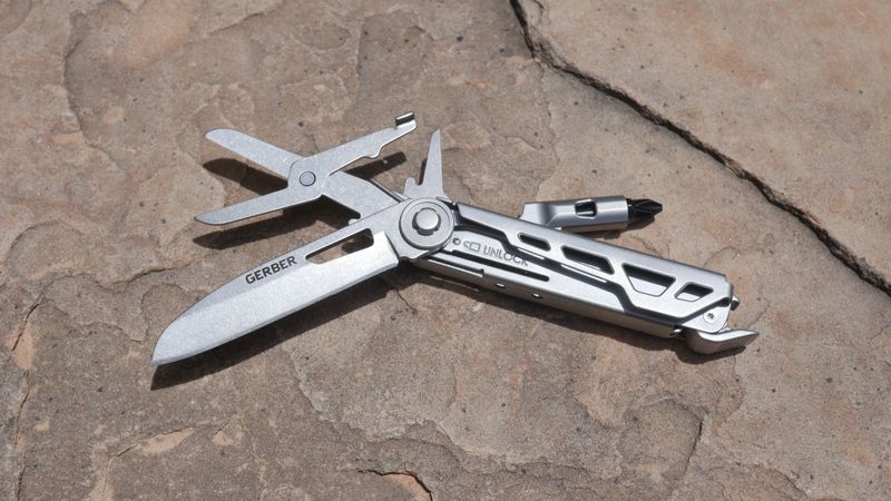 Gerber Armbar Drive: Modern Trail Companion
