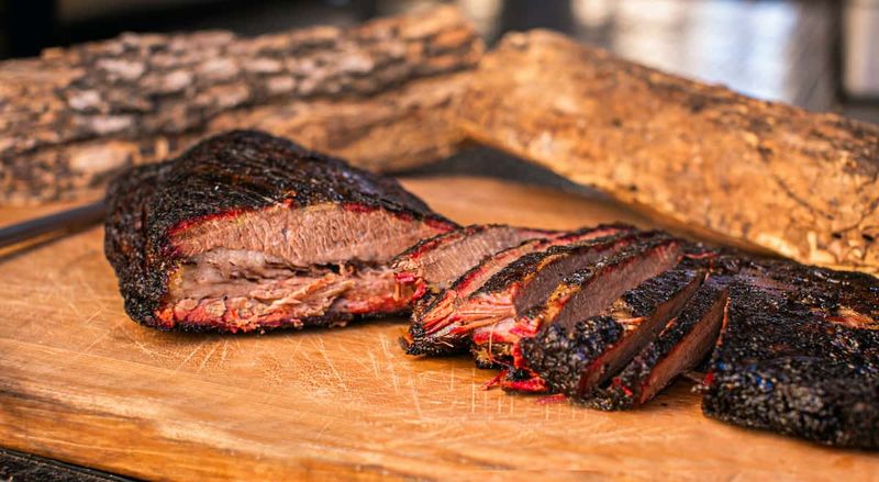 Big T's Bar BQ: Soulful Smokehouse Magic