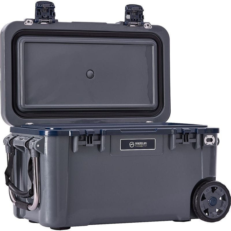 Magellan Outdoors Pro Explore Icebox 45-QT