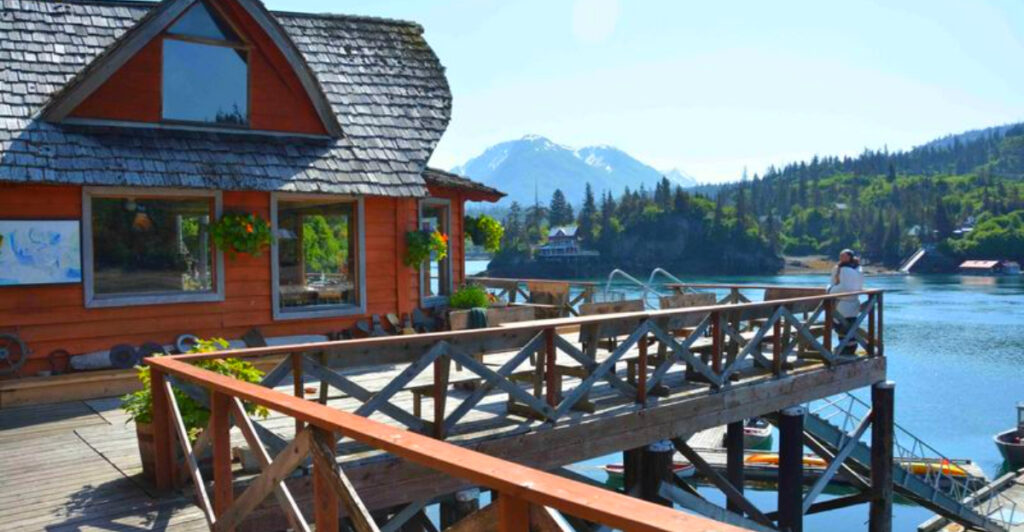 10 Alaska Waterfront Restaurants Where You Can Eat Salmon Beside Glass-Calm Waters