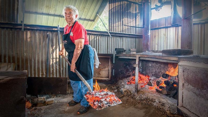 Snow's BBQ — Lexington