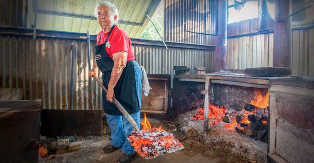 10 Back-Road Texas Smokehouses Worth the Drive