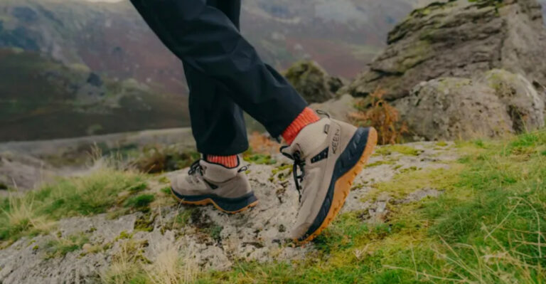 10 Hiking Shoes Everyone on the Internet Loves (2025 Ranking)