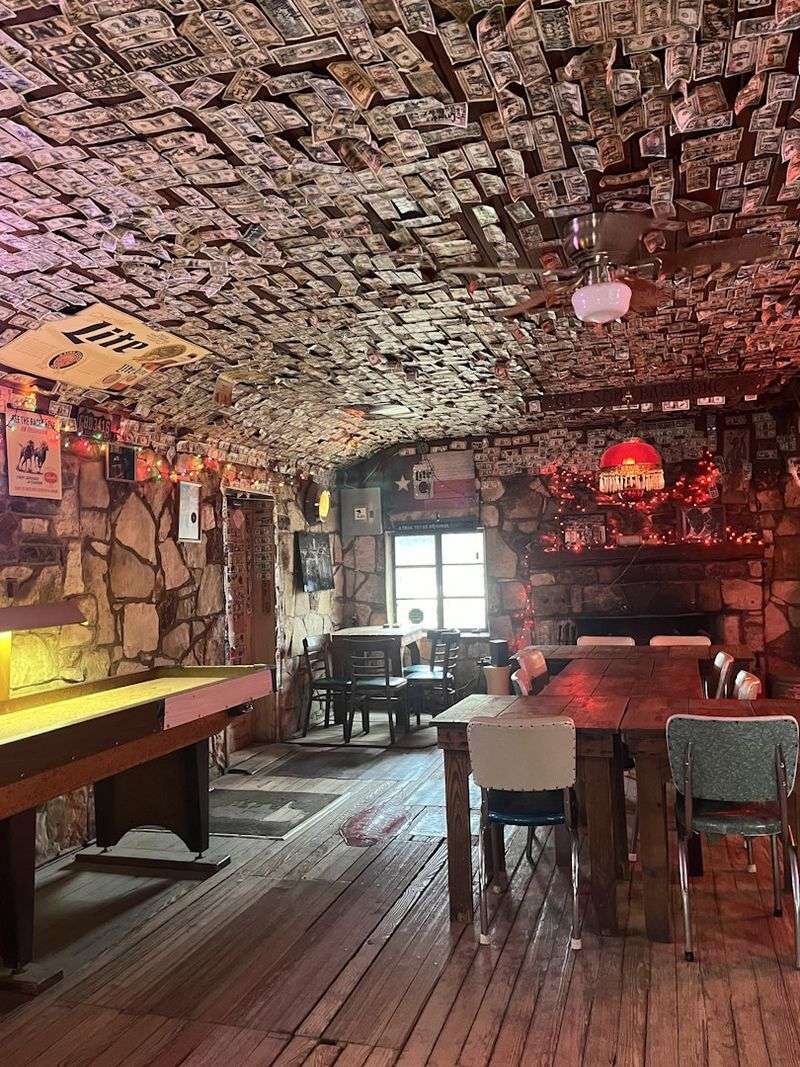 Devil's Backbone Tavern