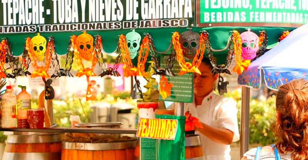 10 Street Foods That Locals Love – But Tourists Should Avoid