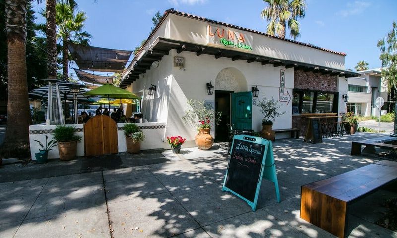 LUNA Mexican Kitchen (Campbell & San Jose)