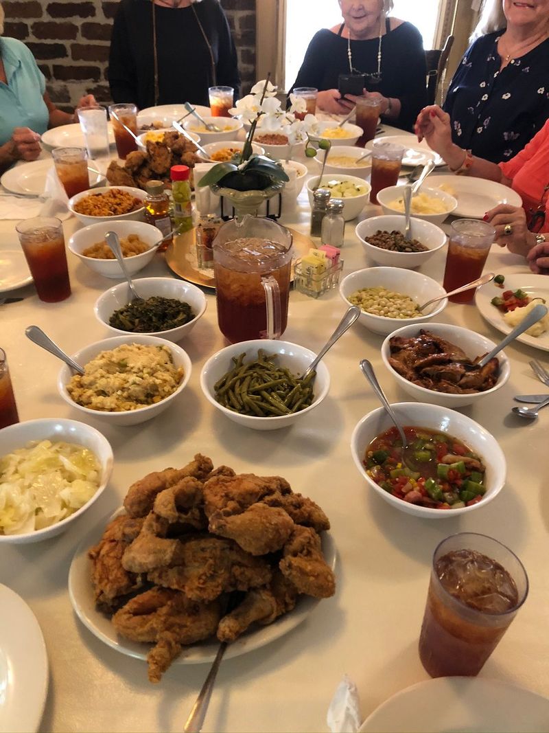 Mrs. Wilkes' Dining Room (Savannah)