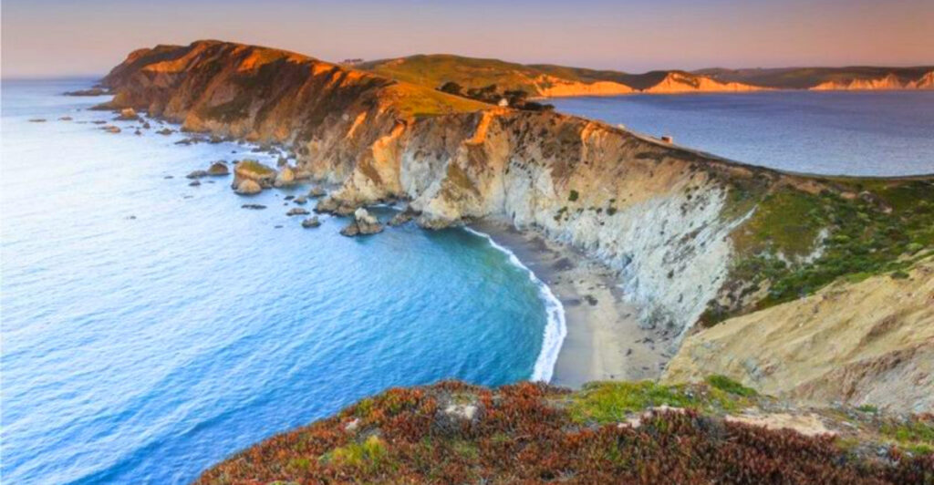 15 Spectacular Hikes With No Entrance Fee