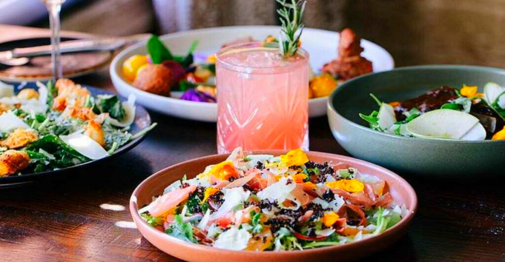 16 Arizona Hole in the Wall Restaurants That Locals Hope You Never Find