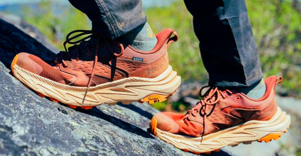 18 Best Men’s Hiking Shoes for All Seasons