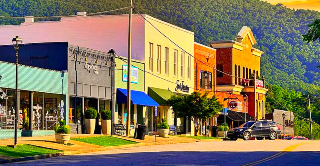 18 Hidden Appalachian Towns Where the Crowds Haven’t Found You Yet