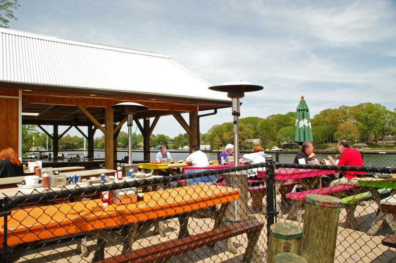 Cantler's Riverside Inn — Annapolis