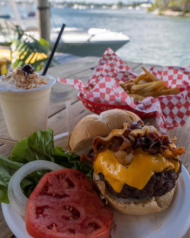 Le Tub (Hollywood) — The 13-oz Sirloin Burger by the Water