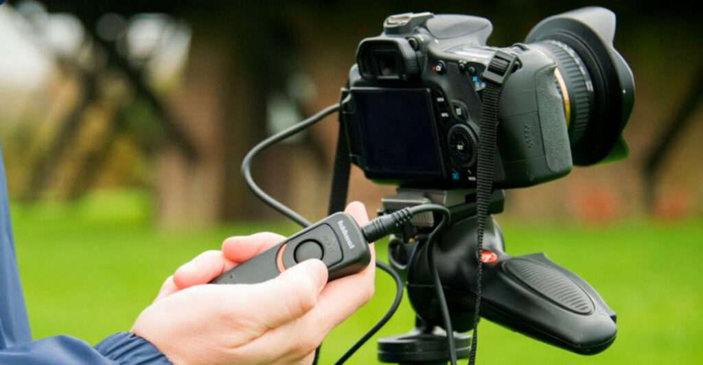 7 Best Travel Photography Accessories Photographers Actually Use (2025)