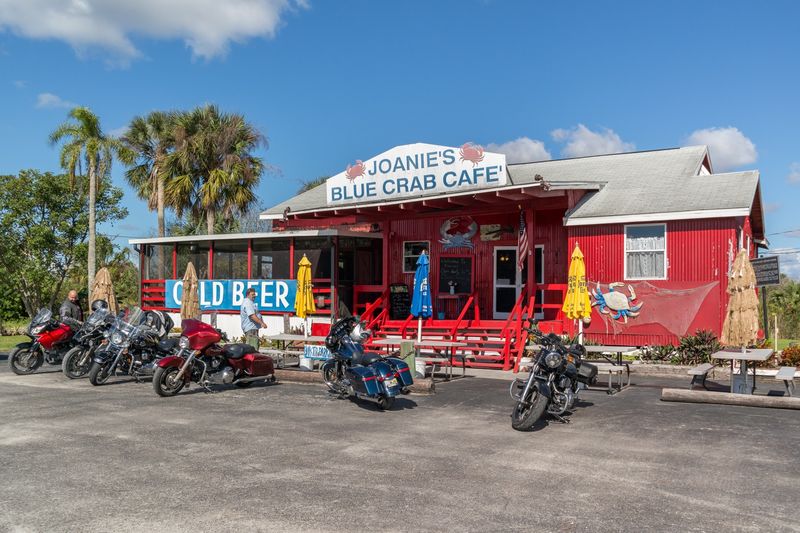 Joanie's Blue Crab Cafe — Ochopee