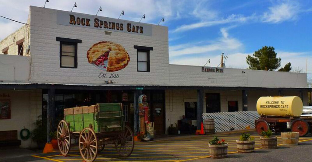 7 Picture-Perfect Small-Town Arizona Restaurants That Are Worth The Detour