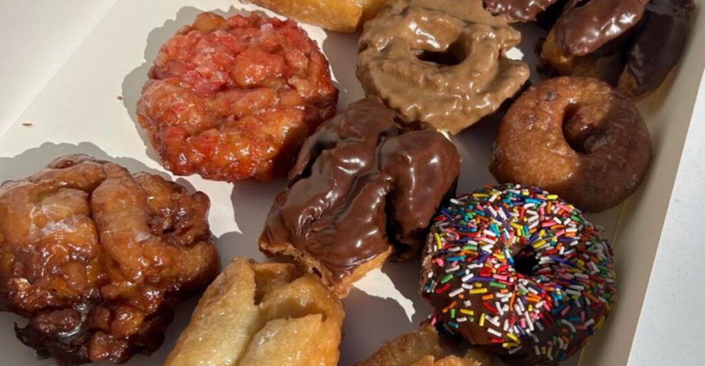 8 Arizona Donut Shops That Look Ordinary but Taste Legendary