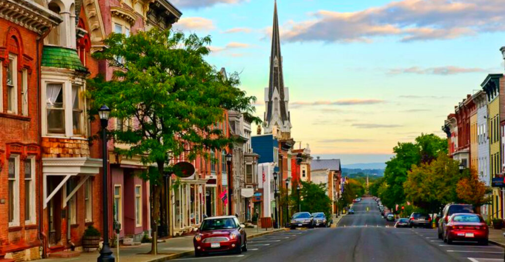 8 Charming Ohio Town Squares That Feel Straight Out of a Storybook