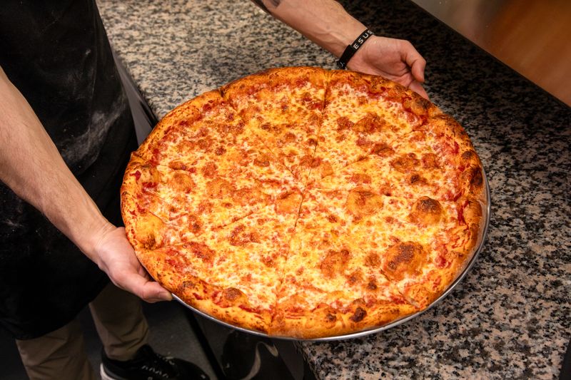 Saroki's Crispy Chicken & Pizza