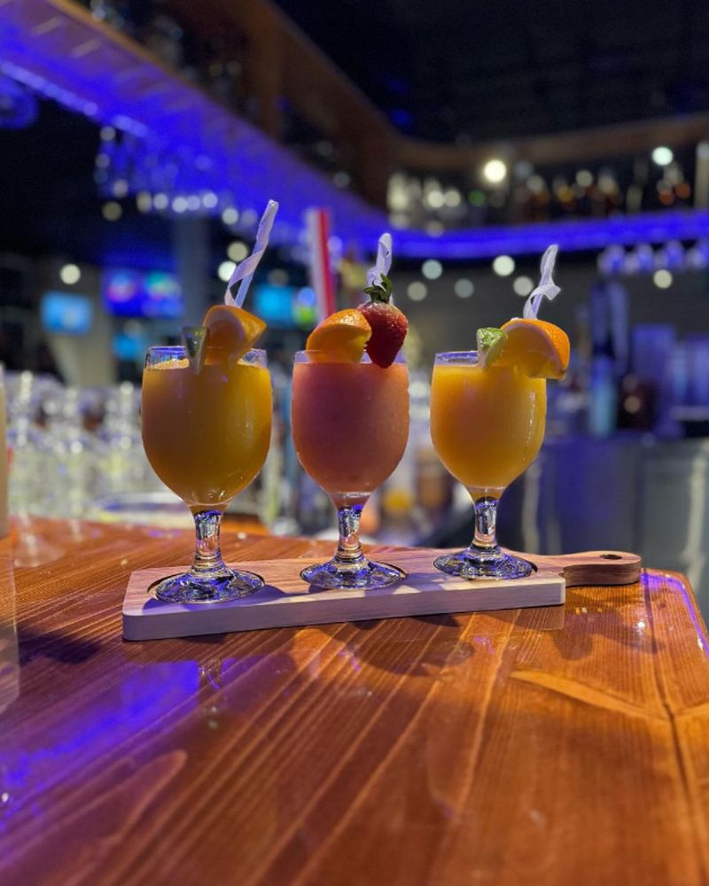Los Comales Mexican Bar & Grill