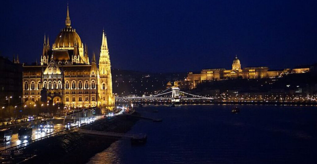 9 Affordable Overseas Destinations That Feel Surprisingly Luxurious
