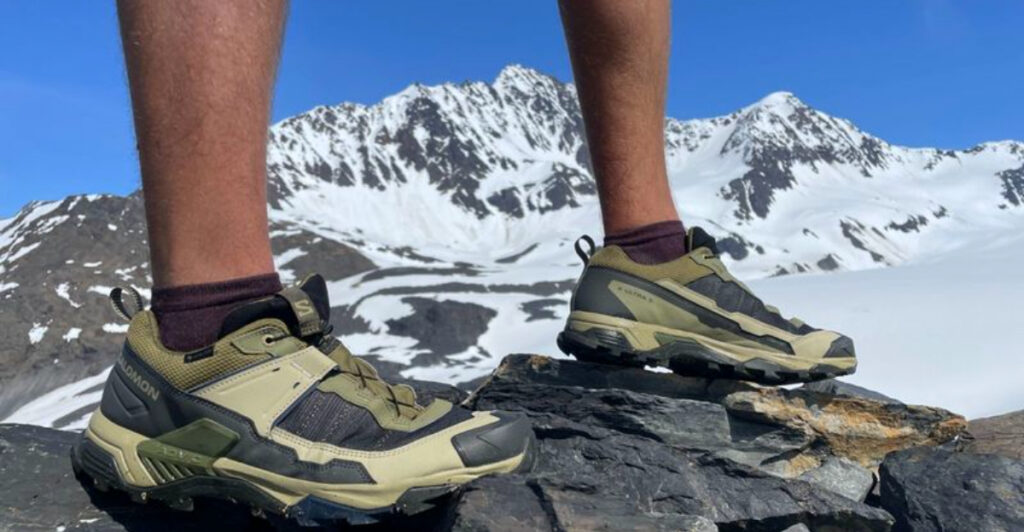 9 Best Walking Shoes for Hiking Travelers in 2025