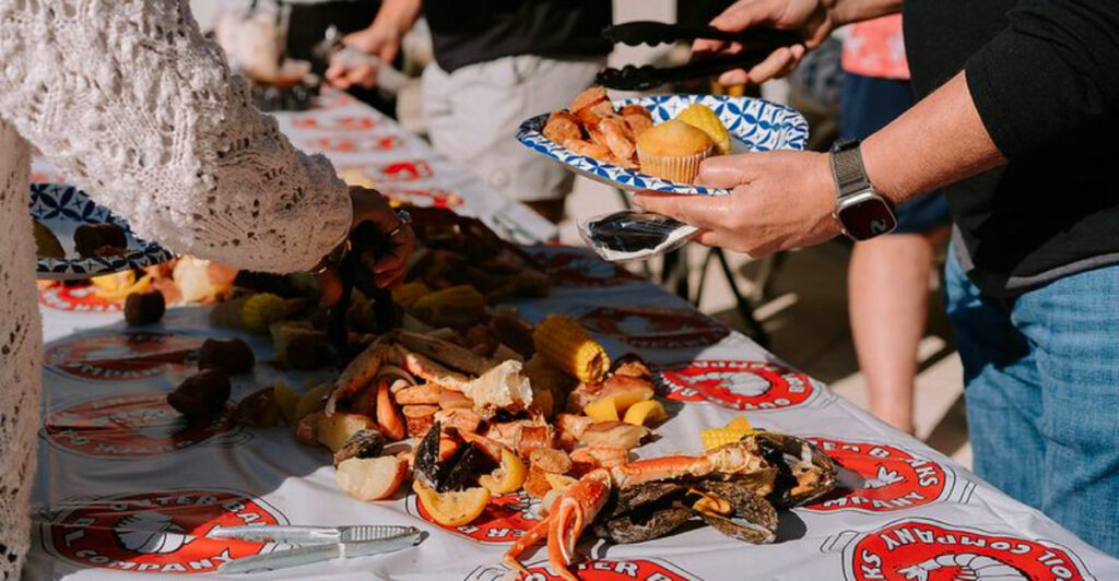 9 Hidden Florida Seafood Boil Restaurants Everyone’s Trying to Book