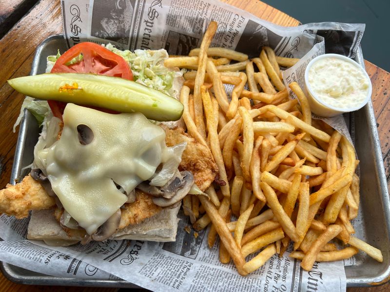 Hogfish Bar & Grill — Stock Island (Keys)