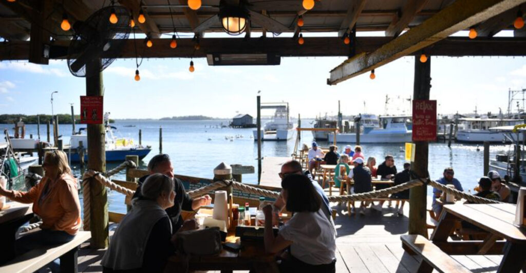 9 Must-Try Florida Restaurants for Fresh Seafood and Coastal Flavor