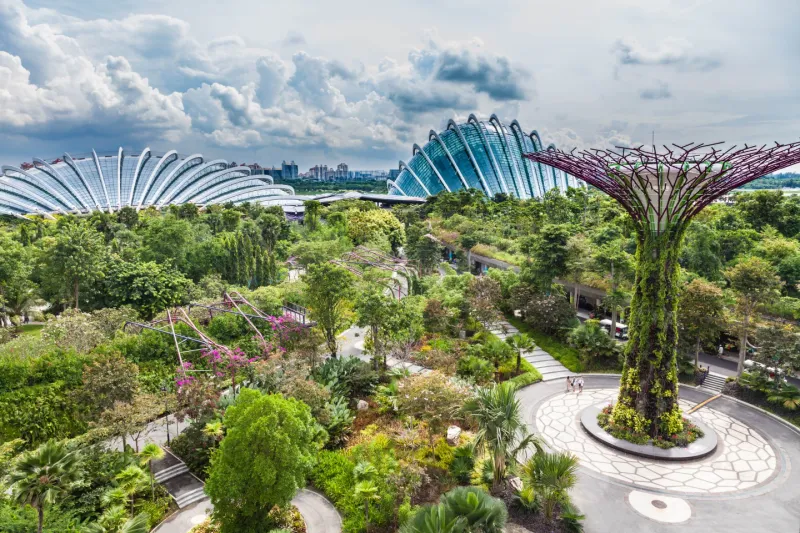 The Garden City Turns Into City in Nature
