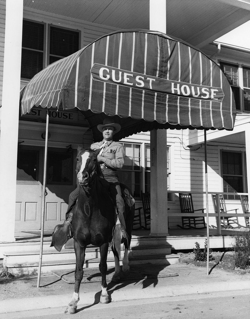 It Began as a Stagecoach Stop Called Mountain View House