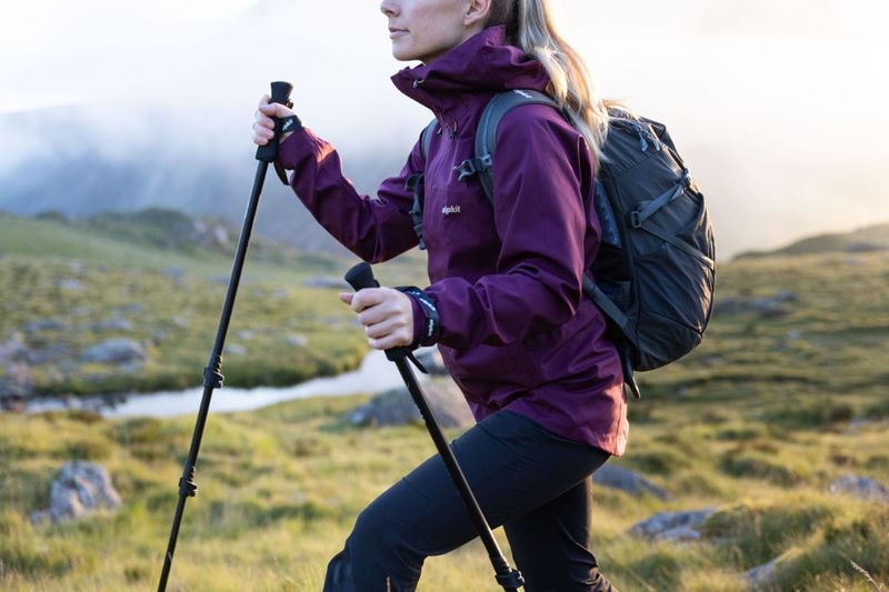 Trekking poles with mud baskets and carbide tips