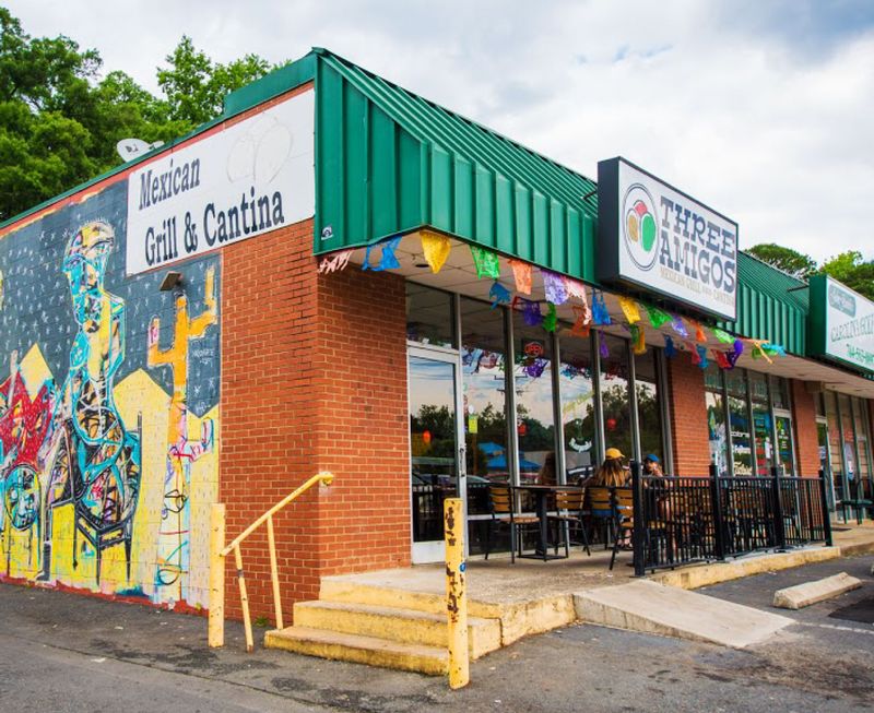 Three Amigos & Sabor Chain – Charlotte