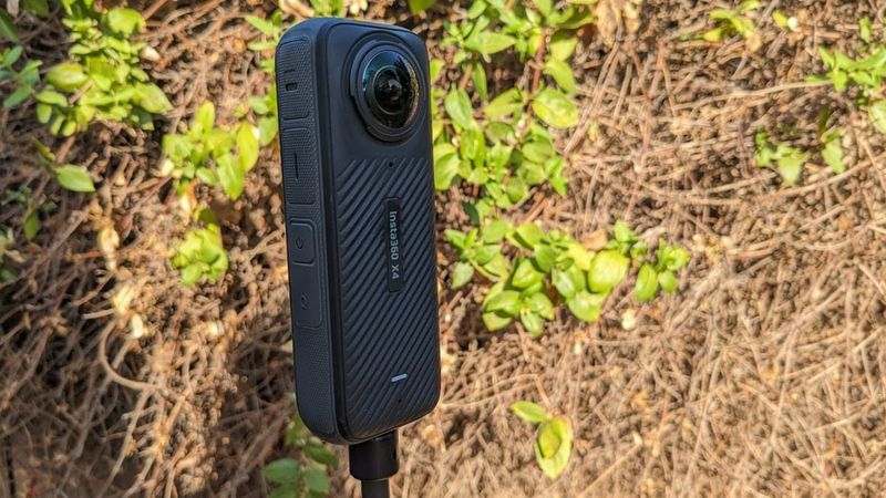 Insta360 X4