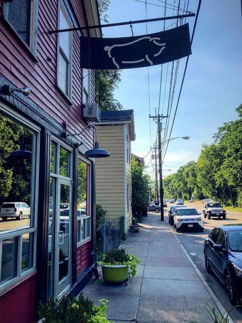 Eli's BBQ (Riverside & Findlay Market)