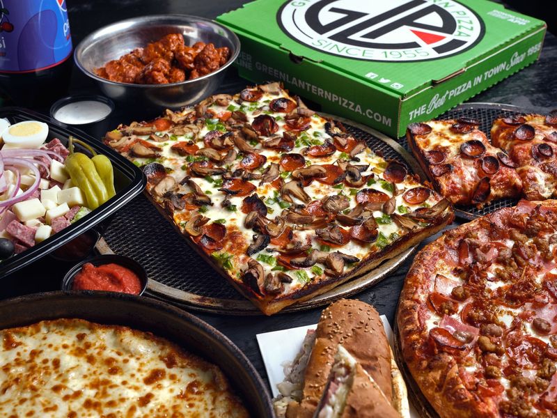 Green Lantern Pizza (multiple metro locations)