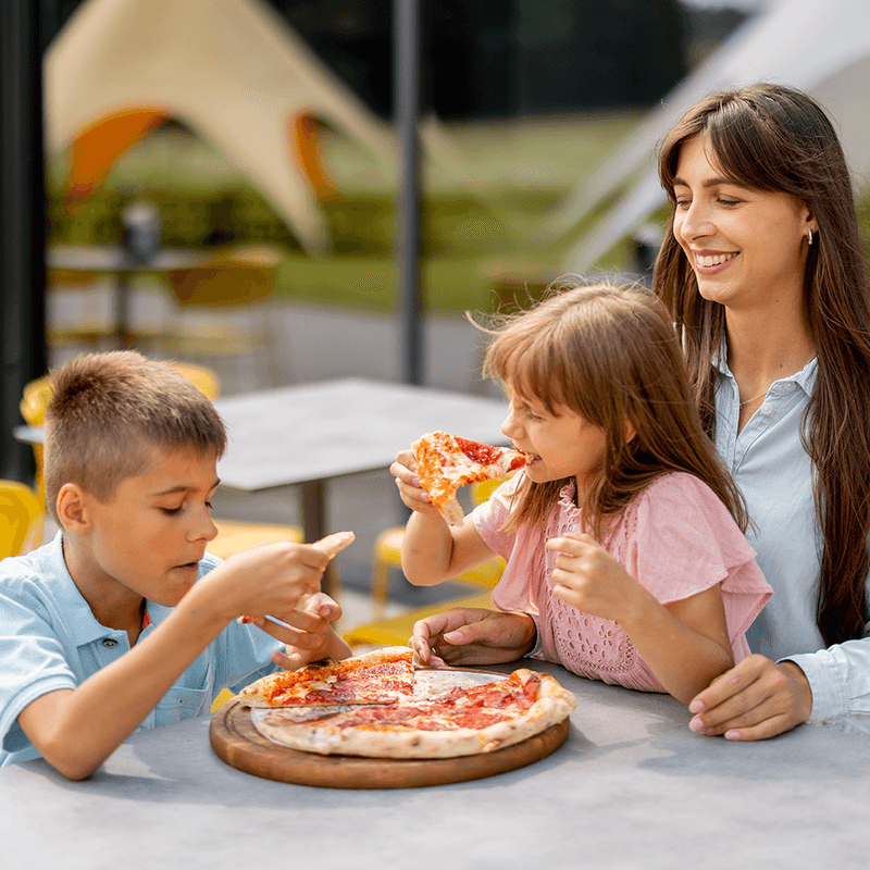 Kids-Eat-Free Restaurants – Various Illinois Locations