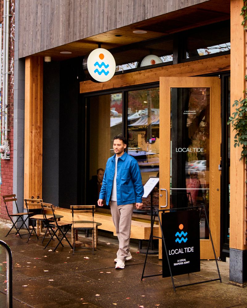 Local Tide (Fremont) — modern shack energy, Northwest flavors
